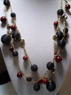 Retired Premier Designs Barcelona 40” Necklace